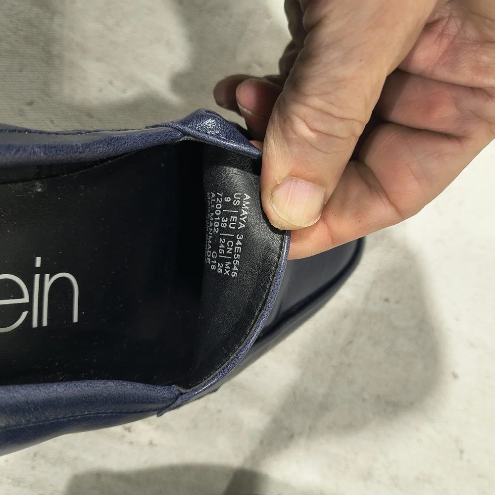 Calvin Klein Women's Size 9 Dark Blue Loafers